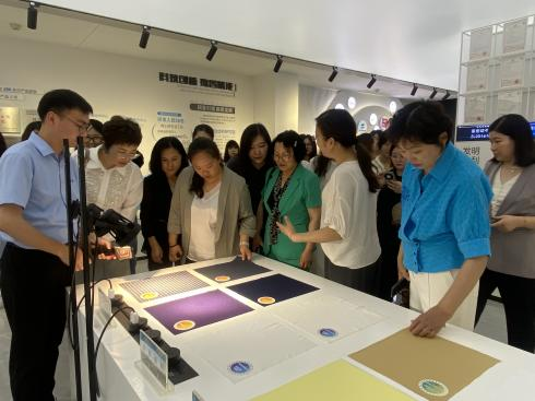 职在盐城 创业启航—— “走进国企看发展”活动共绘发展蓝图